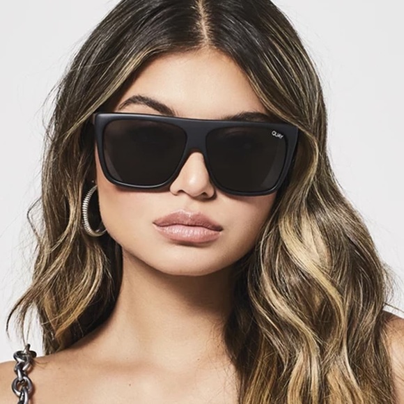 Quay Australia Accessories - QUAY BARNUN SUNGLASSES | Black/Smoke